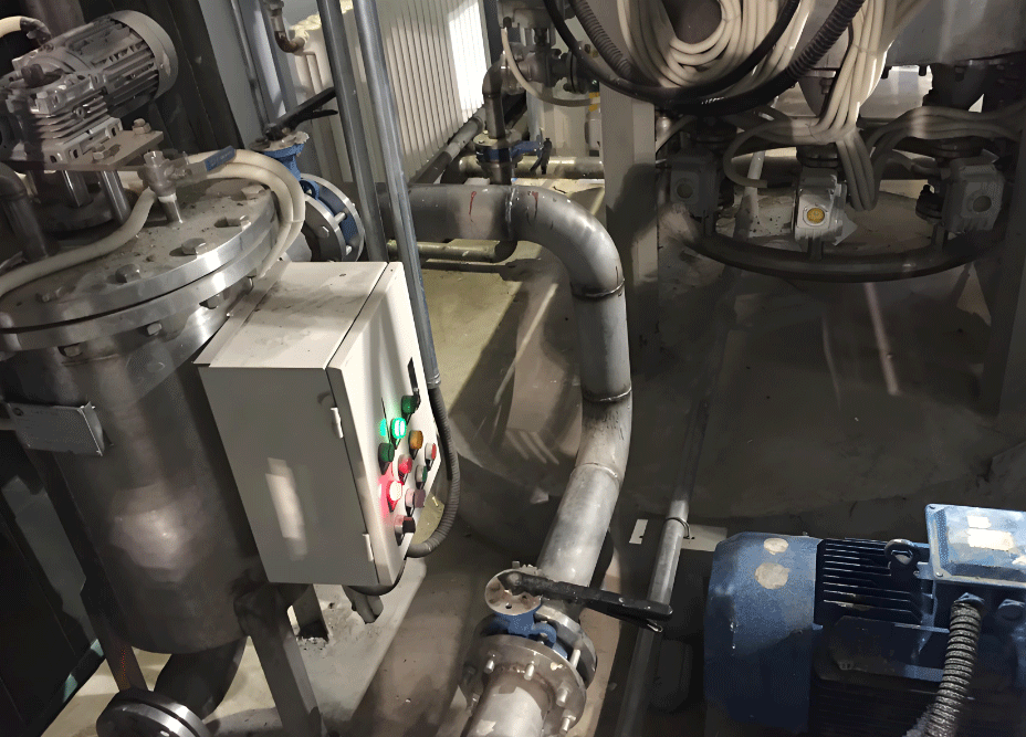 刷式過濾器設(shè)備應(yīng)用現(xiàn)場